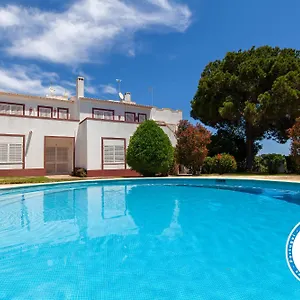 https://b75-casa-delfim-in-rocha-brava-carvoeiro.hotelaalgarve.com